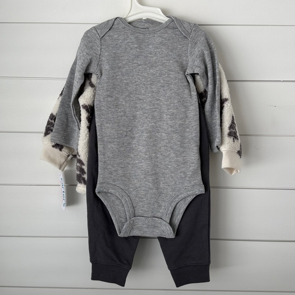 NWT-Carter's 12mo Boy’s Gray and White Fleece Set - Picture 3 of 5
